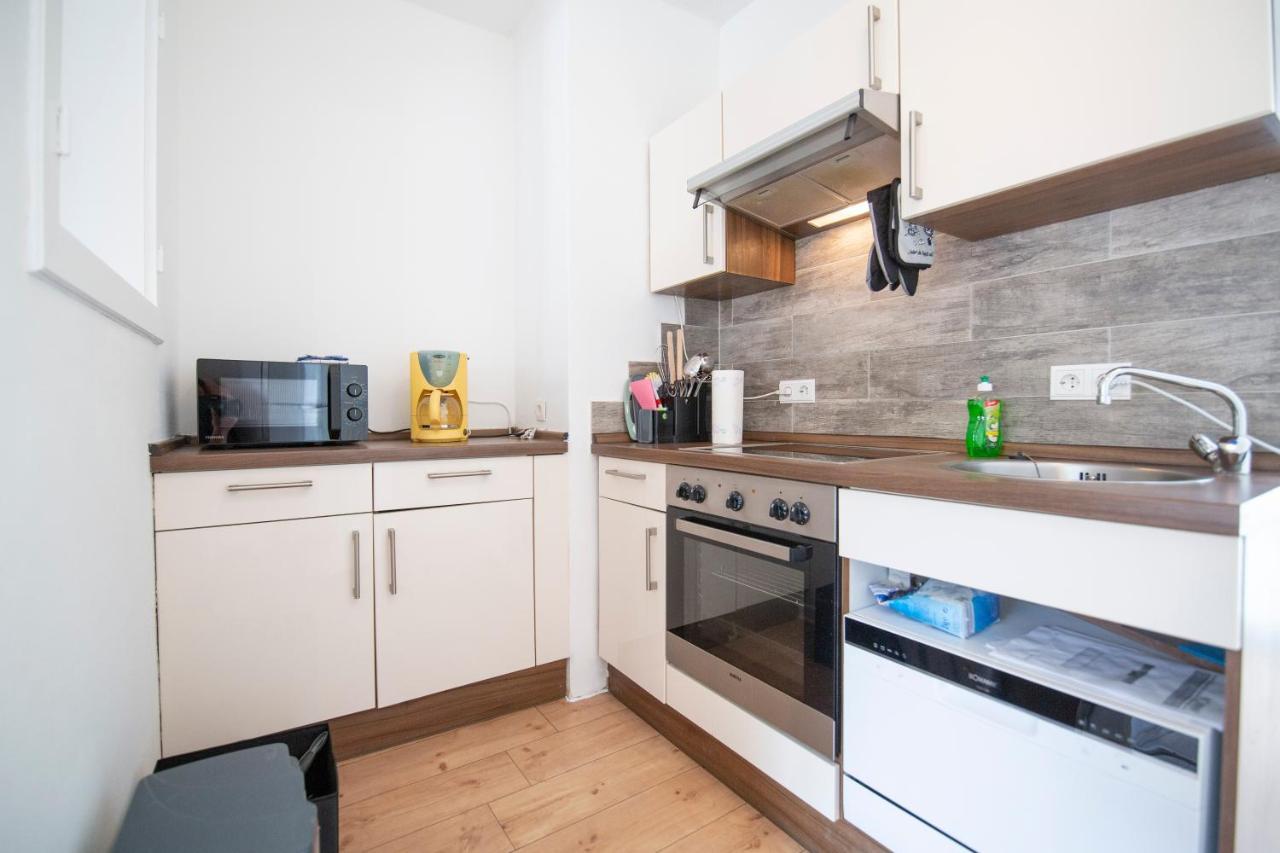 Apartment Mit Kleinem Innenhof Im Erdgeschoss Fuer Bis Zu 4 Personen كلوتن المظهر الخارجي الصورة