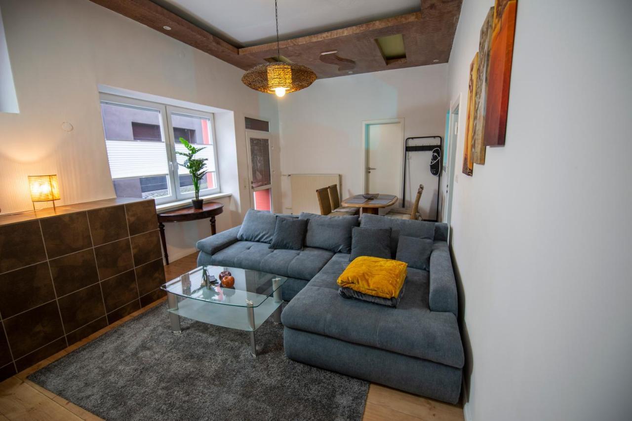 Apartment Mit Kleinem Innenhof Im Erdgeschoss Fuer Bis Zu 4 Personen كلوتن المظهر الخارجي الصورة